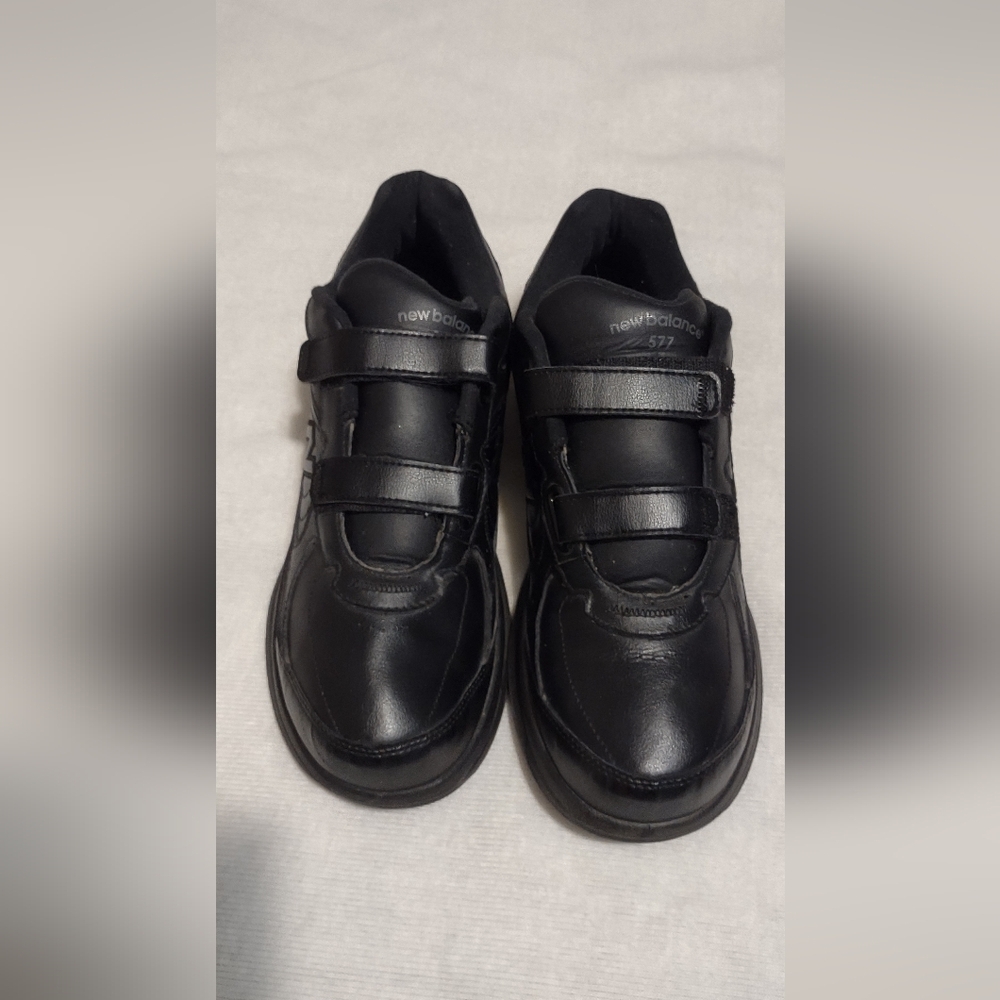 New Balance Black Sneakers